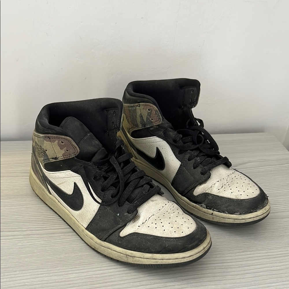 Nike Air Jordan 1 Mid Camo Sneakers